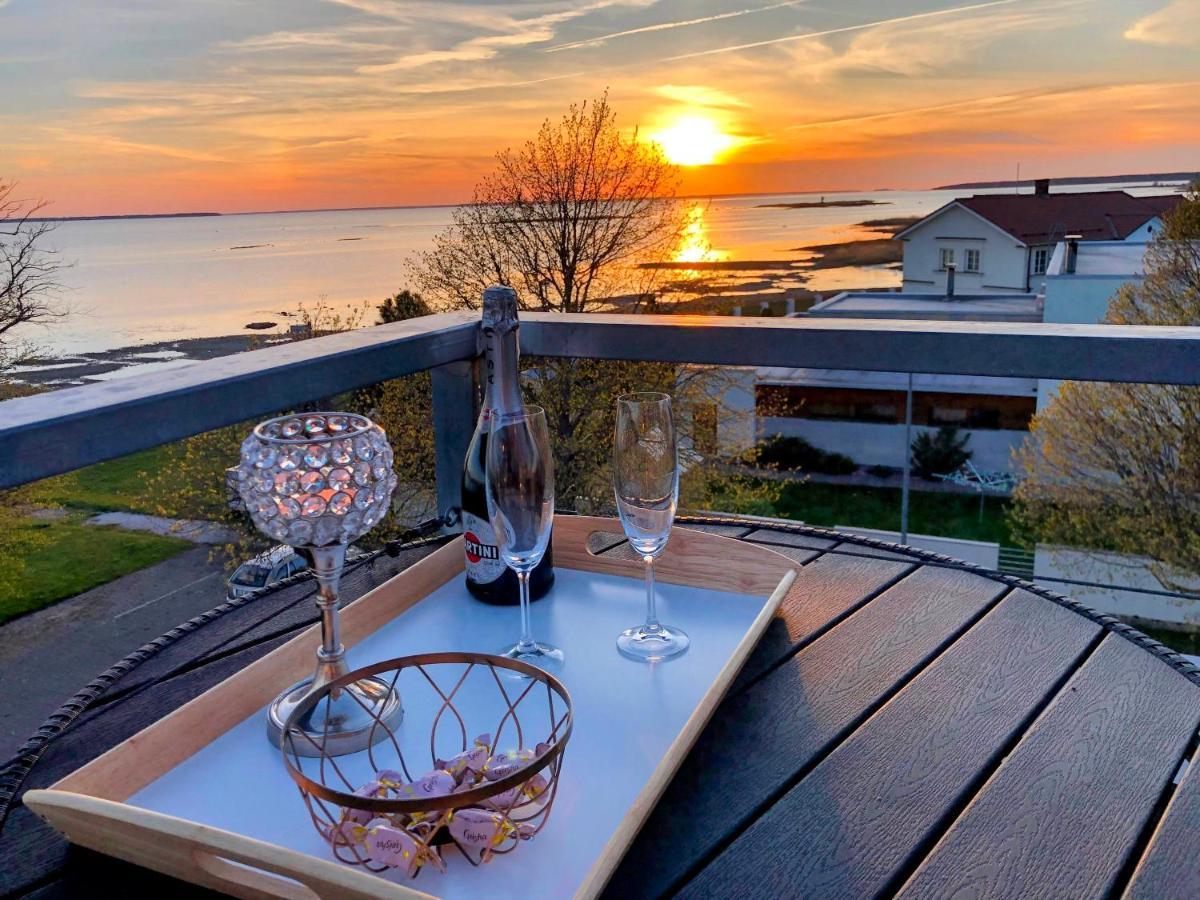 Sunset Dream Apartment With A Panoramic Seaview Haapsalu Eksteriør bilde